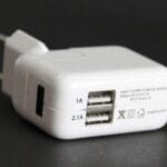 Τροφοδοτικό USB Two Port 100-240V AC σε 5.0V/2.1A & 5V/1A