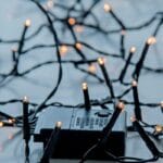 Χριστουγεννιάτικα Λαμπάκια 400Led Λευκό Με Πρόγραμμα Πρασ. Καλωδ