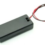 Μπαταριοθήκη 2ΑΑΑ Κλειστή με Διακόπτη και Καλώδιο YB-3(UM-4x2)