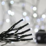 Χριστουγεννιάτικα Λαμπάκια 700Led Θερμά/Ψυχρό Λευκό Με 8 Προγράμματα Πράσινο Καλώδιο ΙΡ44