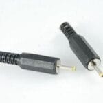 Φίς DC Αρσενικό Kαλωδίου 0.7x2.5x9mm SS2-4025A